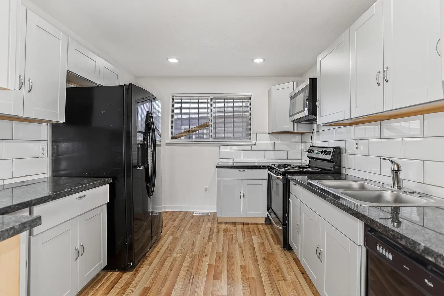 3174 W Center Ave 6