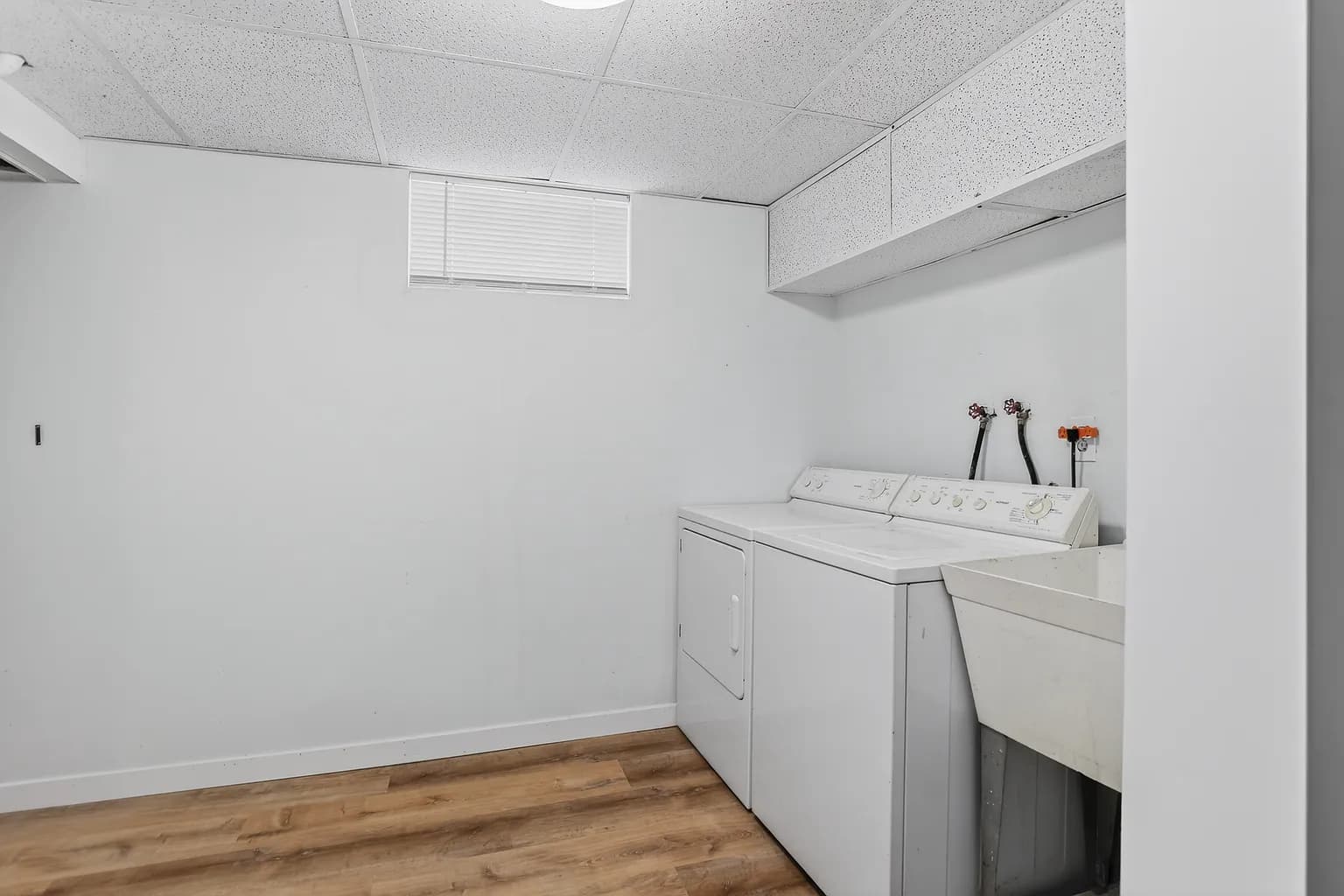 3174 W Center Ave 16